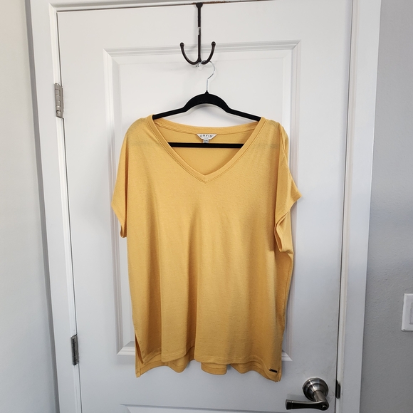 Orvis Tops - 5/$30  Orvis Yellow V-Neck Knit Short Sleeve Top Size Xlarge